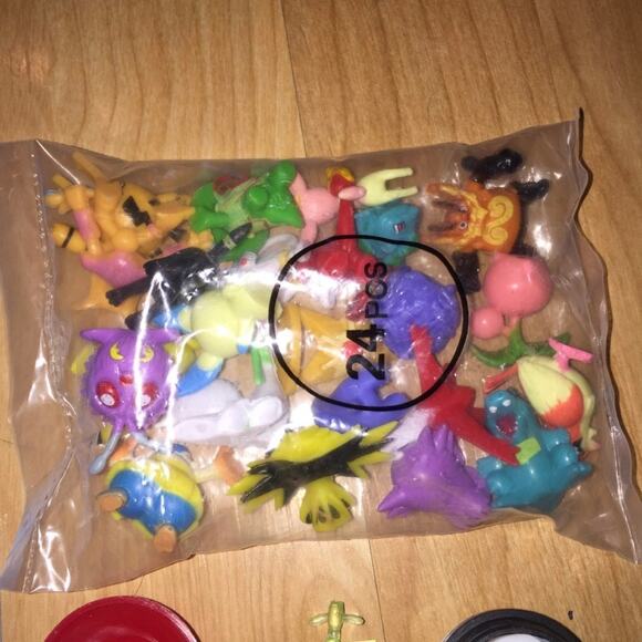 Pokemon Minifigures Mudkip Book And Temporary Tattoos - Picture 3 of 5